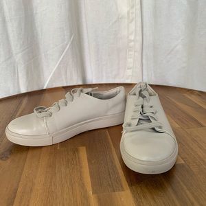 Oak + Fort size 6 shoes